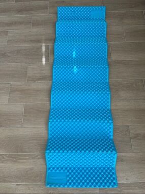Therm-a-rest z-lite long backpacking sleeping pad blue used